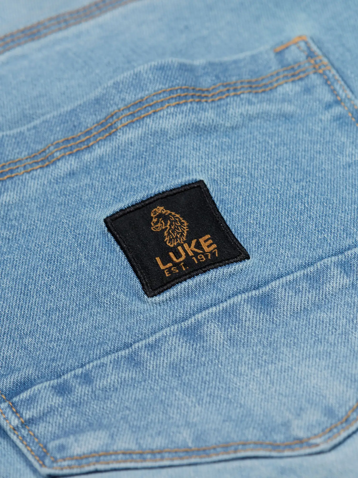 DNA TAPERED FIT JEANS - Image 7
