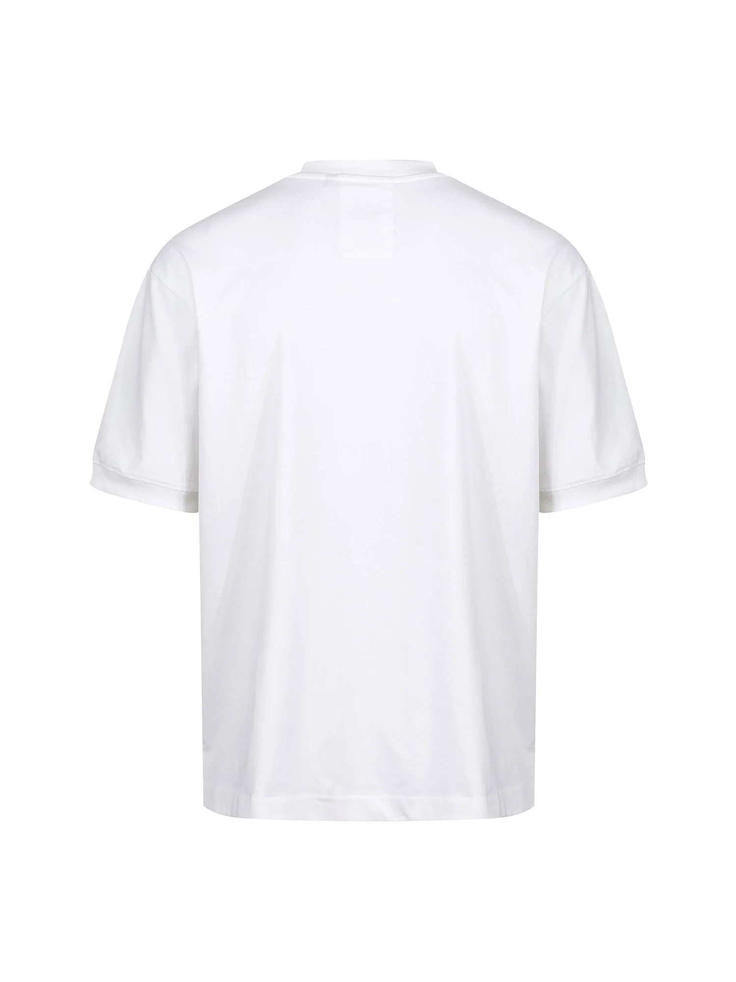 WHO WEARS THE T-SHIRT - Image 5