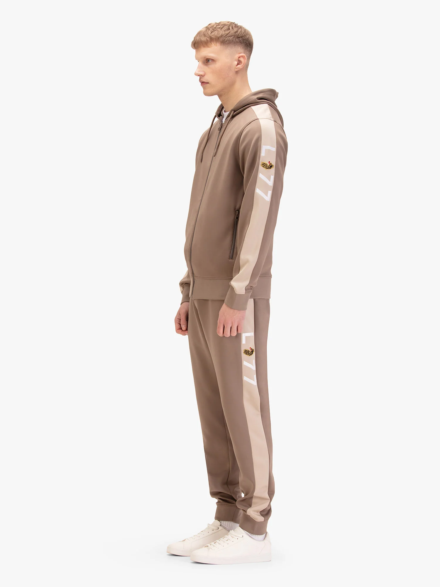 New Baldur Tracksuit - Image 2