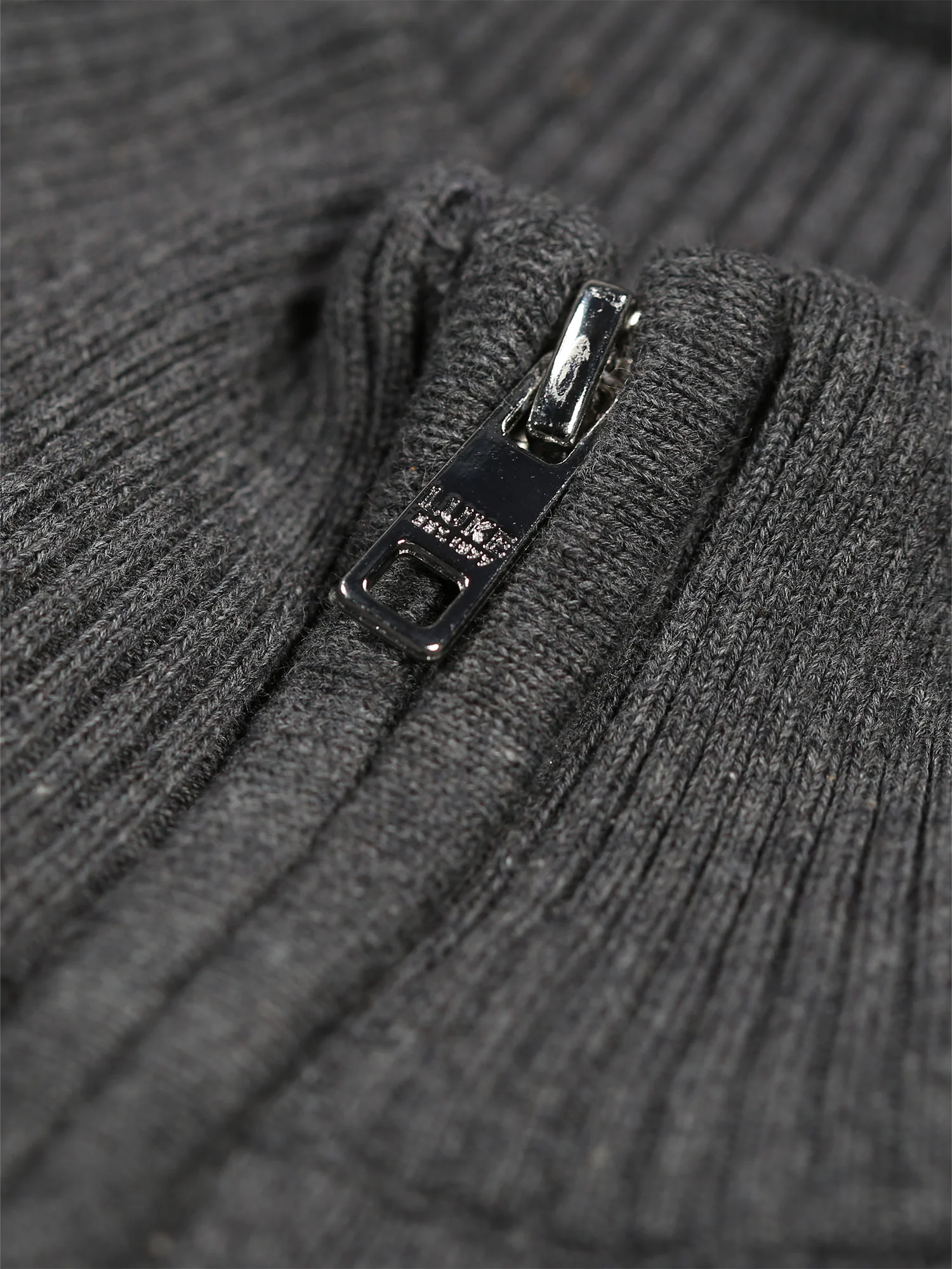 PRETENDER QUARTER ZIP KNITTED JUMPER - Image 7